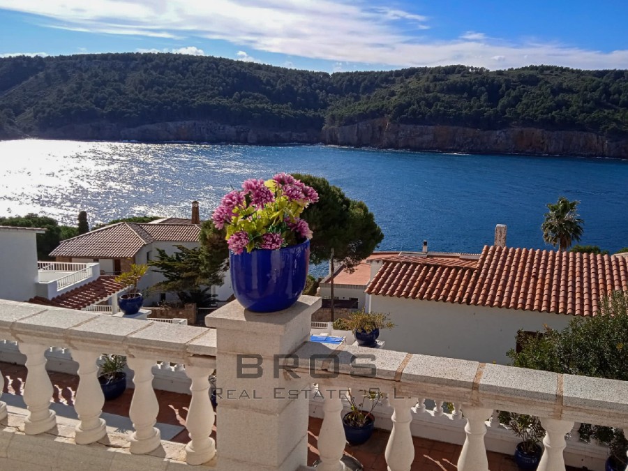 VILLA À PUNTA MONTGO AVEC VUE PANORAMIQUE SUR LA MER