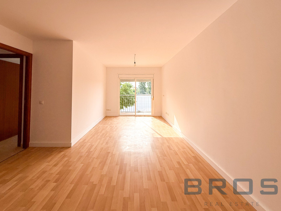 Primera planta reformada en venta – Calle Plans 29, Palafrugell